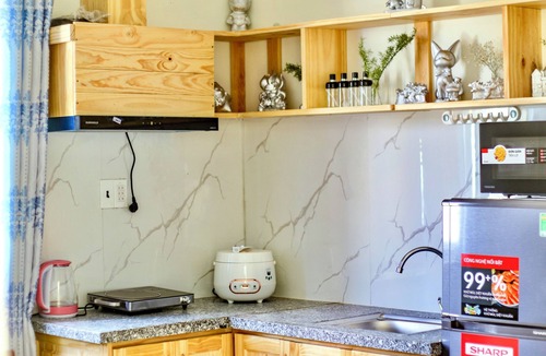 Phuong Apartment | Peaceful 1-Bedroom Suites A with Full Kitchen & WiFi in Da Lat