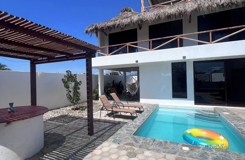 Santa Maria Tonameca House | Peaceful Beach House in Oaxaca-Surrounded by Nature, Pool, Family & Pet Friendly