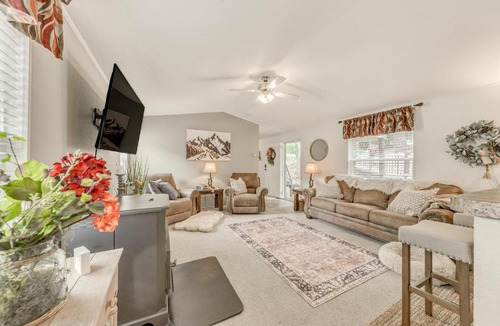 Cloudcroft House | Peaceful Cloudcroft Vacation Rental: Walk to Shops