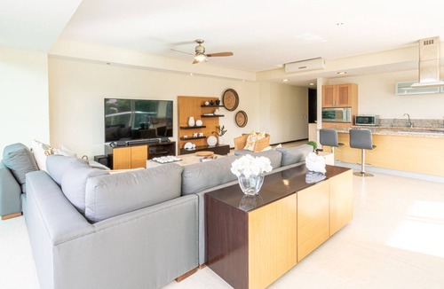 North Hotel Zone Condo | Península T3 1A Luxurious Ocean View Getaway!