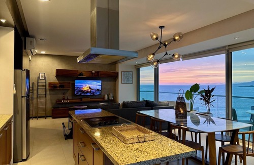 North Hotel Zone Apartment | Peninsula 2BR/2BA Pools&beach