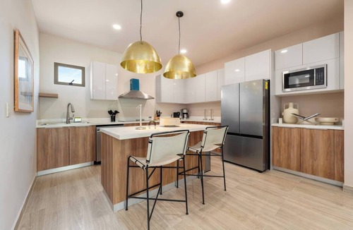 El Tezal Condo | Pentgarden - 5 BD Near the Beach
