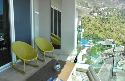 Pichilingue Apartment | Penthouse B Pichilingue - Esmeralda
