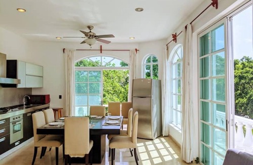 Playacar Fase I Apartment | Penthouse Pool Rooftop ocean view FASE1 RARE walk to beach, 5th and ferry to Coz