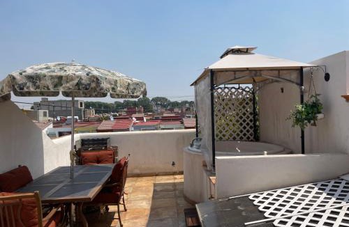 Chapultepec Apartment | Penthouse Rústico en Metepec con jacuzzi exterior
