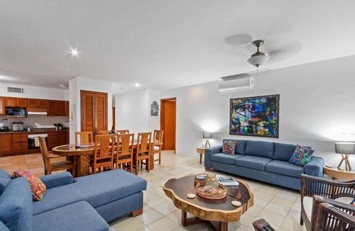 Flores Magon Condo | Penthouse Unit, Great for Families
