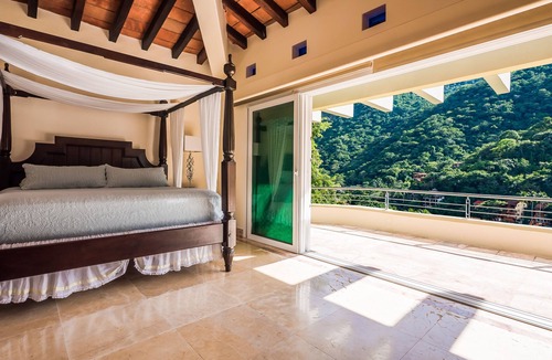 Boca de Tomatlan Villa | Penthouse with Beach and Ocean Frontage