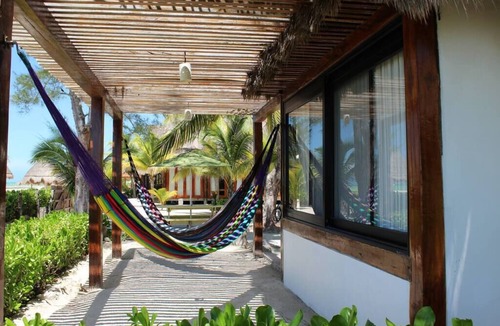 Isla Holbox Cabin | Pez Robalo Summary: N
