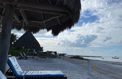 Isla Holbox Cabin | Pez Robalo Summary: N