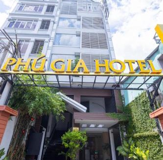 Tan Thuan Dong Hotel | Phú Gia Hotel 113 Nguyễn Thị Thập
