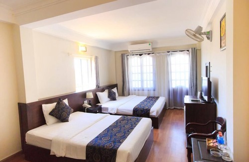 Tran Phu Beach Hotel | Pho Bien Nha Trang Beachside hotel