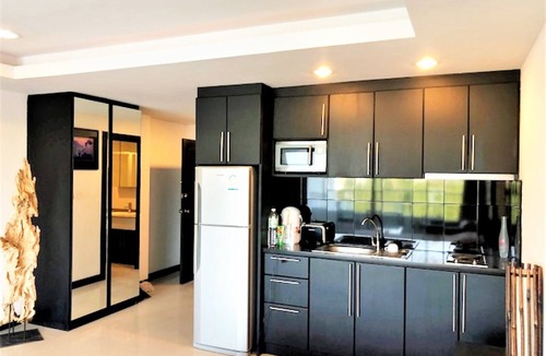 South Pattaya Apartment | Platinum Suites Studio Condo Jomtien