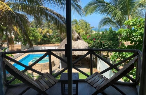 Los Tamarindos Apartment | Playa Bruja Zicatela Apt. 3, Beach Front, Kitchen, AC, Starlink, Pool & More