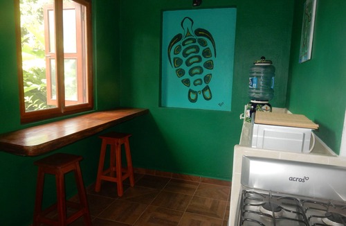 Zihuatanejo Apartment | Playa la Ropa Apartment w/easy Beach Access and Pickleball around the corner