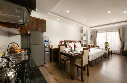 Dich Vong Hau Apartment | Poonsa Duy Tan Hotel & Serviced Apartment
