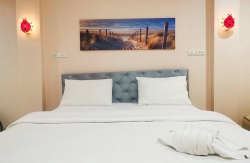 Sattahip Hotel | Pratubjai Hotel
