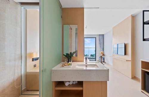 Cam Ranh Condo | Premier Ocean View, beachfront view, luxury, tranquil