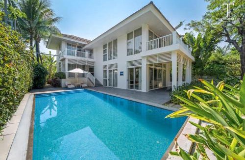 Ngu Hanh Son Villa | Premier Village Danang Resort, Special Deals For Villas