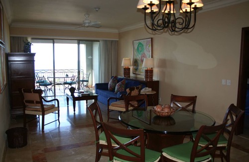 Paraiso Escondido Condo | *PRICE REDUCTION! Presidential Suite Booked for Christmas December 19 to 26-21!