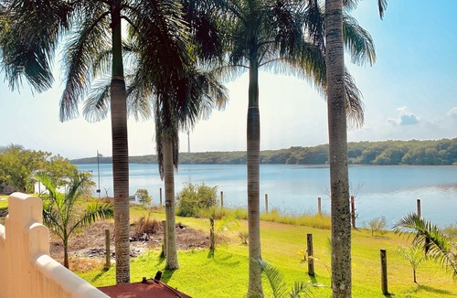 San Rafael Apartment | Private studio 5 minutes from the beach by car, facing the river, pet friendly