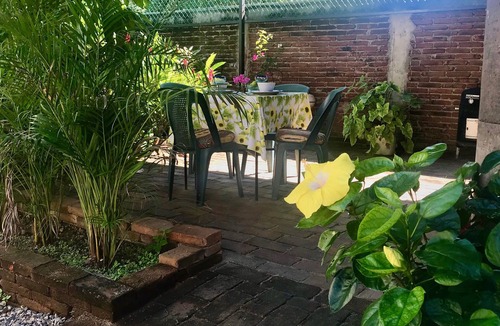 Zihuatanejo Cottage | Private Casita, 1BR, A/C, 1 Block to the Best Beach in Zihuatanejo