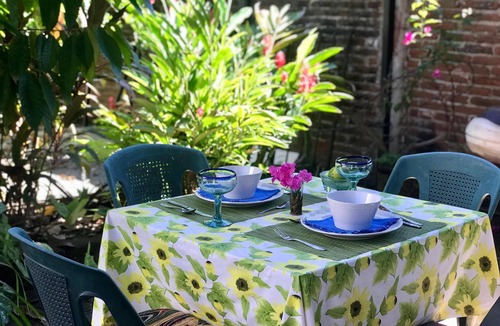 Zihuatanejo Cottage | Private Casita, 1BR, A/C, 1 Block to the Best Beach in Zihuatanejo