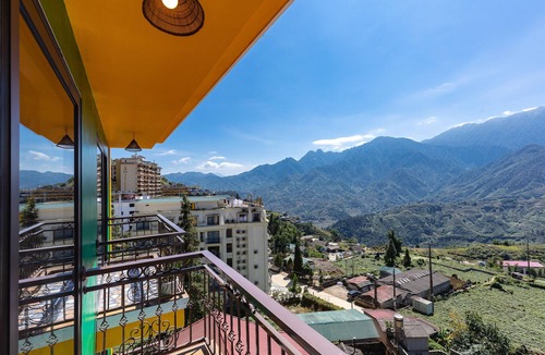 Sa Pa House | Private room with Mountain View in Sapa central