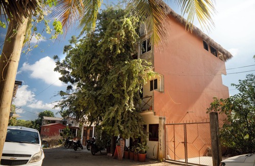 Emiliano Zapata Apartment | Private Studio - Pool- Ocean View - Walk to La Punta Beach- Free Breakfast