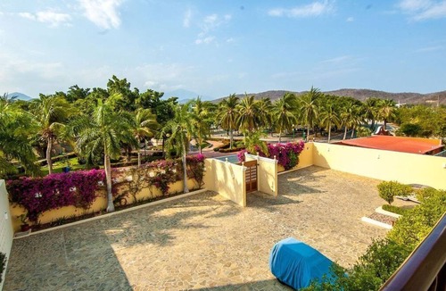 P Chahue House | PROMO! |Ocean View Condo | Beach Access | Sueño del Mar | No Car needed |