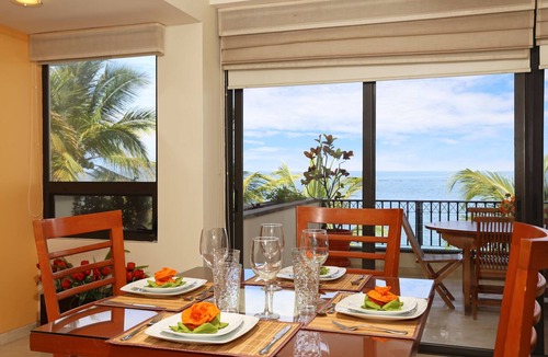 Colonia 5 de Diciembre Condo | 💙PUERTA AL MAR💙 DOWNTON-ON THE BEACH-DIRECT OCEAN VIEWS-POOL/WALK EVERYWHARE