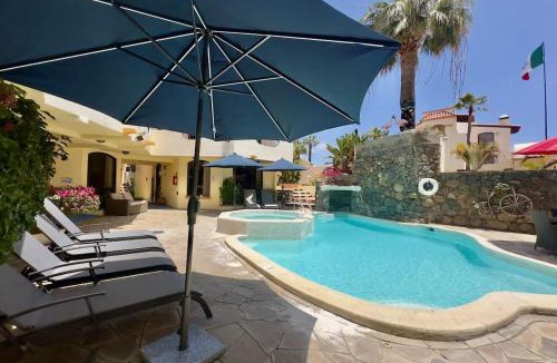 Playas de Rosarito Apartment | Puerto Nuevo Surf Villa Flores 2BR with pool
