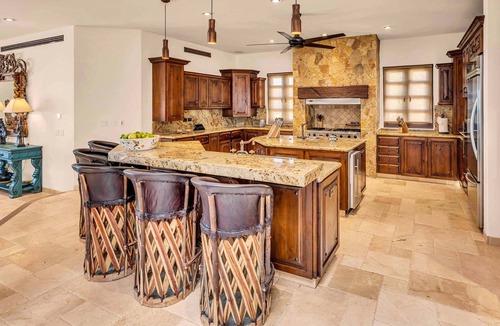 Cabo San Lucas Villa | Punta Ballena Villa with Saltwater Pool and Swim-Up Bar