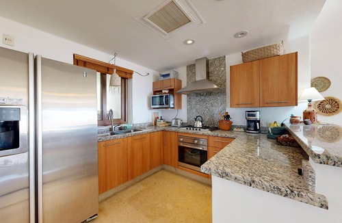 Centro Condo | Punta Esmeralda Magnolia 202