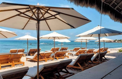Punta de Mita Condo | Punta Mita Luxury Oceanview Penthouse for Families – Staff & Golf Cart Included