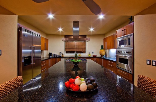 Emiliano Zapata Condo | Punta Vista II Luxury Beachfront Condo Ideal for Families & Friends
