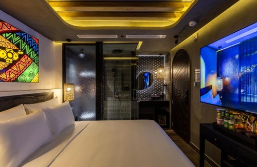 Tan Phu District Hotel | Pynt Hotel 8