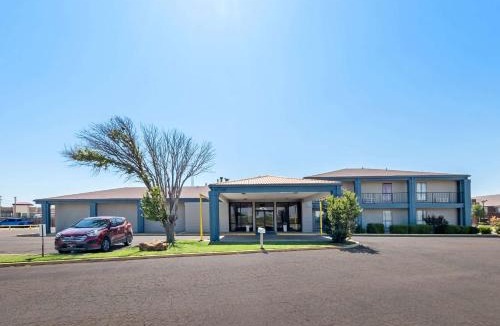 Plainview Hotel | Quality Inn Plainview