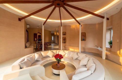 Nghi Xuan Villa | QUEEN VILLA - Hoa Tiên paradise