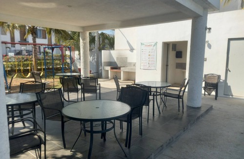 Veracruz House | Quiet house in gated community with A/C and Pool