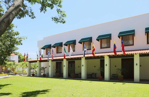Crucero Tezoyuca Hotel | Radisson Hotel Cuernavaca
