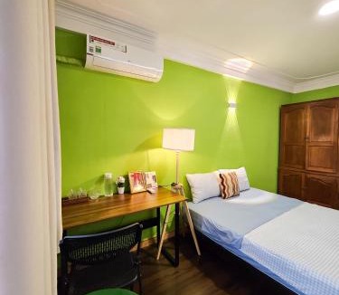 French Quarter House | Rainbow HomeStay - No 8 Alley 18B Tong Dan