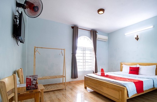 District 9 Hotel | RedDoorz Thien An Hotel Man Thien