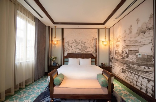 Bao Ninh Hotel | Regal Collection House