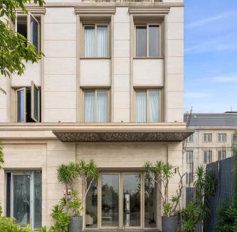 Bao Ninh Hotel | Regal House Hoang Van