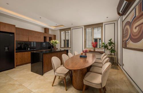 Bao Ninh Hotel | Regal House Hoang Van