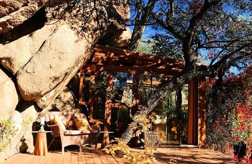 Prescott RV Rental | Rejuvenating Tree House Getaway with Pool Access in Prescott, Arizona