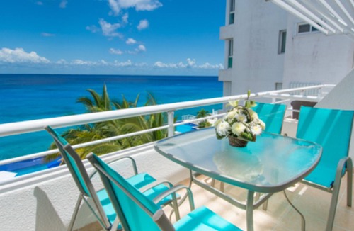 Zona Hotelera Norte Condo | Relaxing Oceanfront 2BR Northshore Condo, Awesome snorkeling right in front!