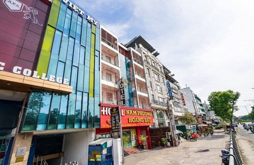 Binh Chanh House | Relaxing Superior Double Room in Hoang Hau