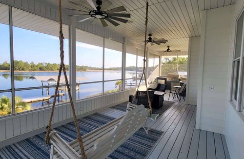 Carrabelle House | River Front -Boat Dock and Launch sleeps 14