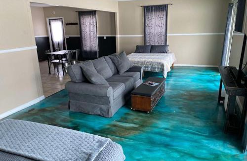 St. Joseph House | Riverfront Studio Cabin with Amazing View and Huge Yard